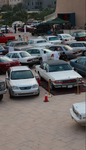 اكبر_تجمع سنوي لتجمع السيارات من كلاسيك وفخمه ومعدله وايضاً بعض من المجسمات (6).png