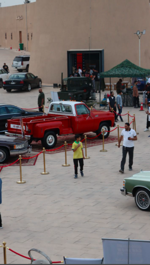 اكبر_تجمع سنوي لتجمع السيارات من كلاسيك وفخمه ومعدله وايضاً بعض من المجسمات (8).png