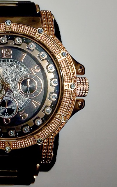 تصوير ساعة احترافي